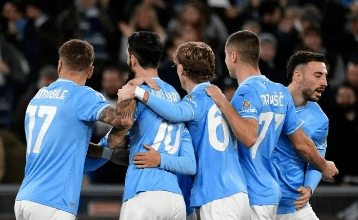 开云体育网页版-拉齐奥逆转胜利，球迷为球队的表现喝彩的简单介绍