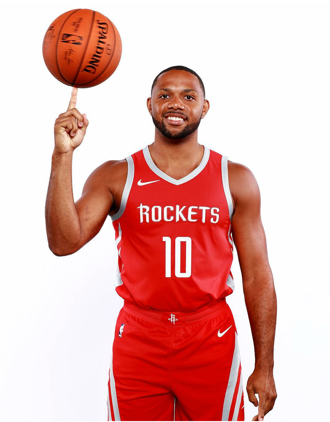 开云体育电竞-火箭前锋戈登在比赛中投中多记三分球