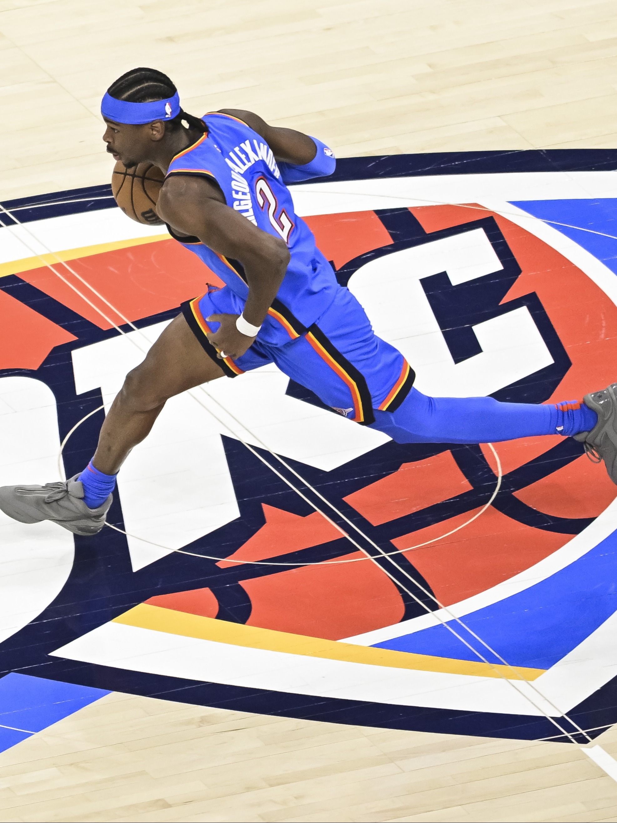 雷霆逆转击败爵士，取得两连胜的简单介绍