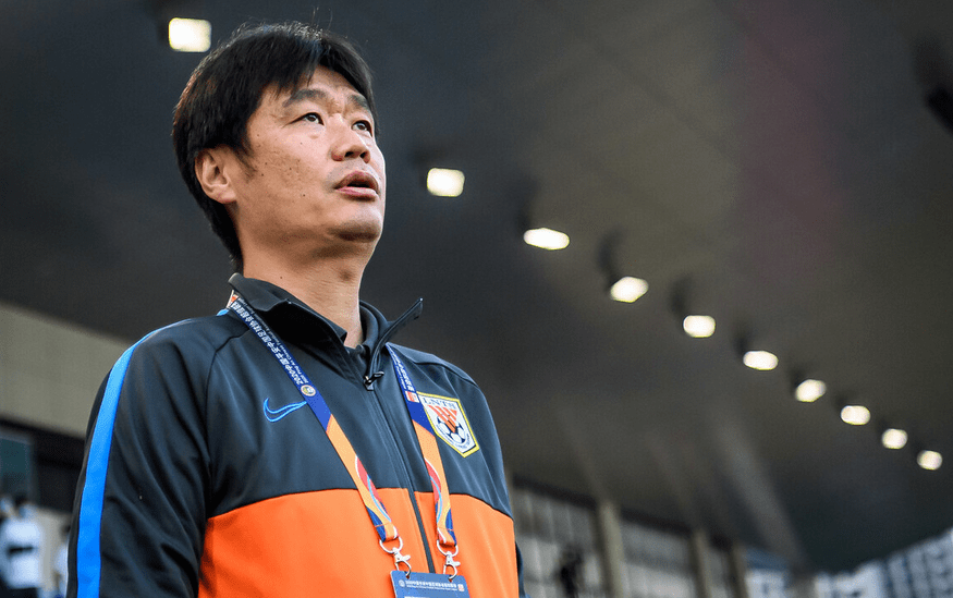 日本队率先进入半决赛，表现抢眼