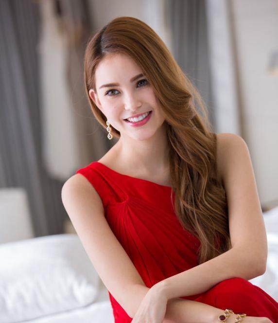 开云体育网站入口-甘冈球员表现惊艳，备受媒体关注