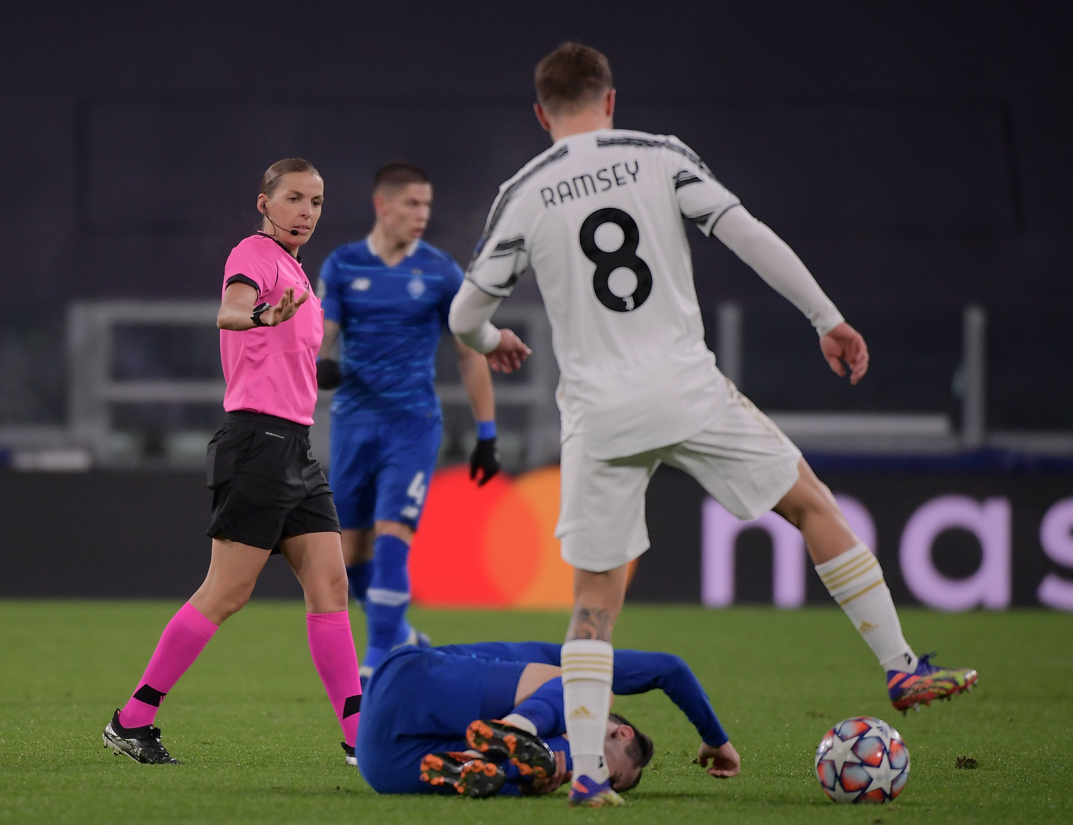 开云体育网址-关于基辅足球训练营即将拉开帷幕，引发期待的信息