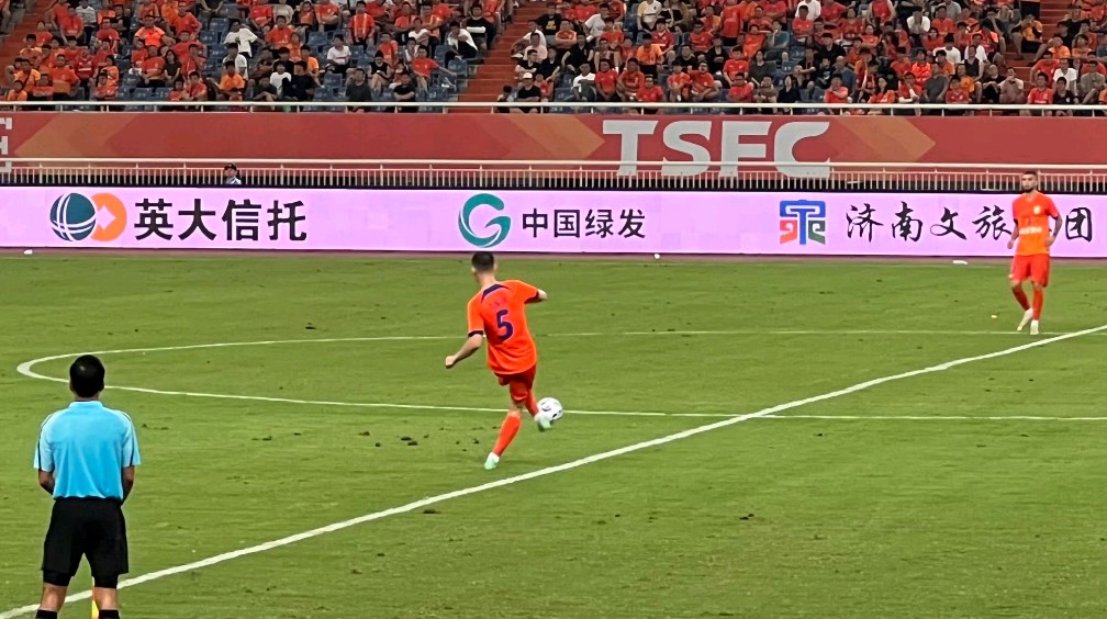 欧洲劲旅备战亚冠比赛，展现出色实力