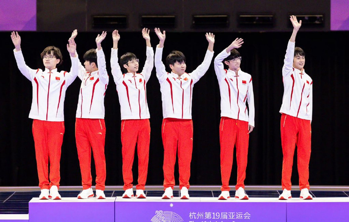 包含江苏男篮主场成功卫冕,稳固领先地位的词条 包含江苏男篮主场成功卫冕,稳固领先地位的词条